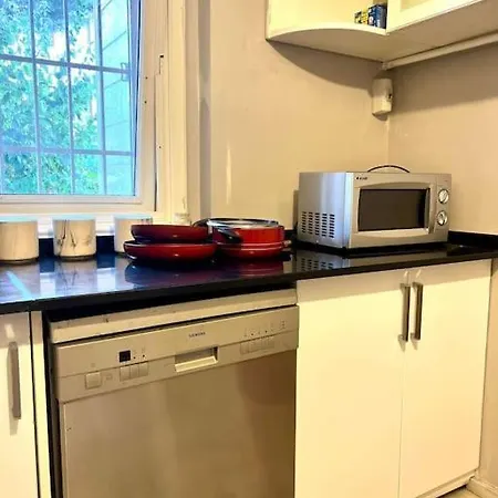 Florya Da 3+1 Lux Keyifli Bahceli Daire Istanbul