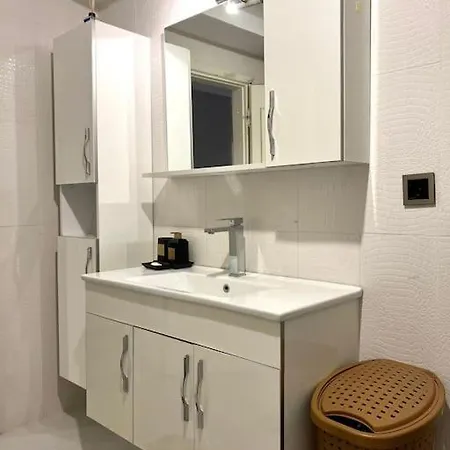 Florya Da 3+1 Lux Keyifli Bahceli Daire Apartment *